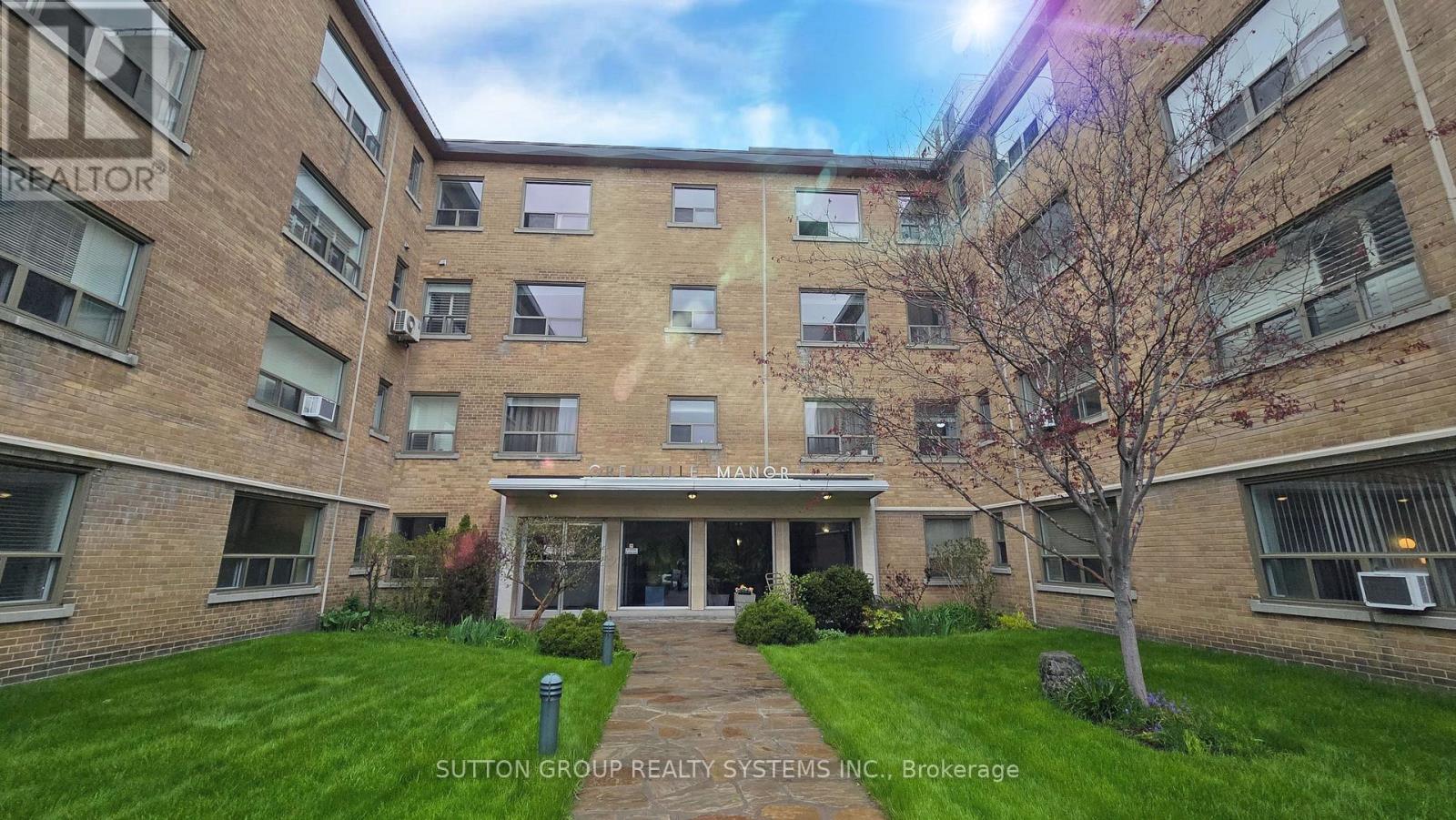 315 - 2000 BLOOR STREET W, Toronto, Ontario