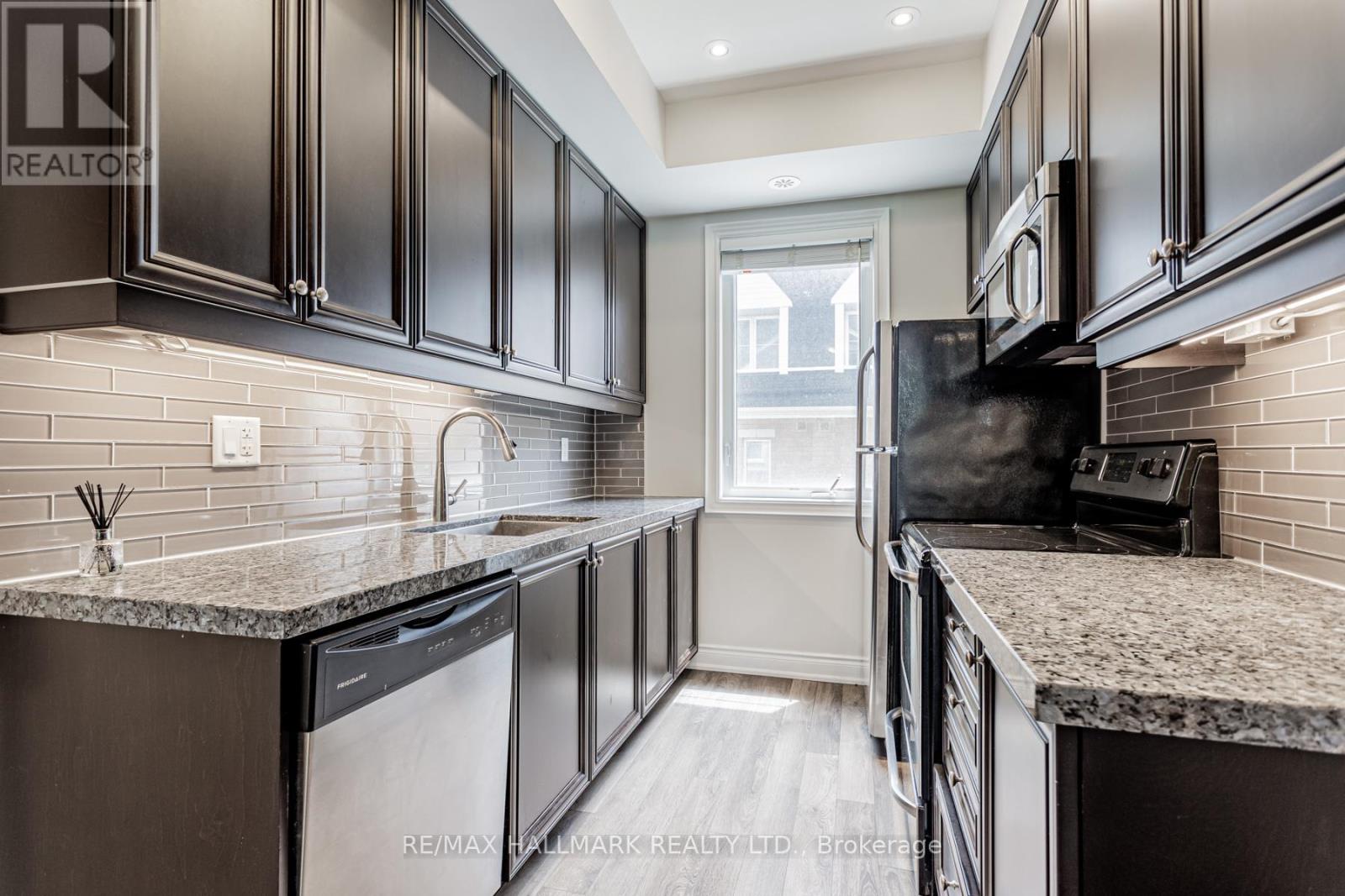 224 - 380 Hopewell Avenue, Toronto, Ontario  M6E 2S2 - Photo 12 - W13102118