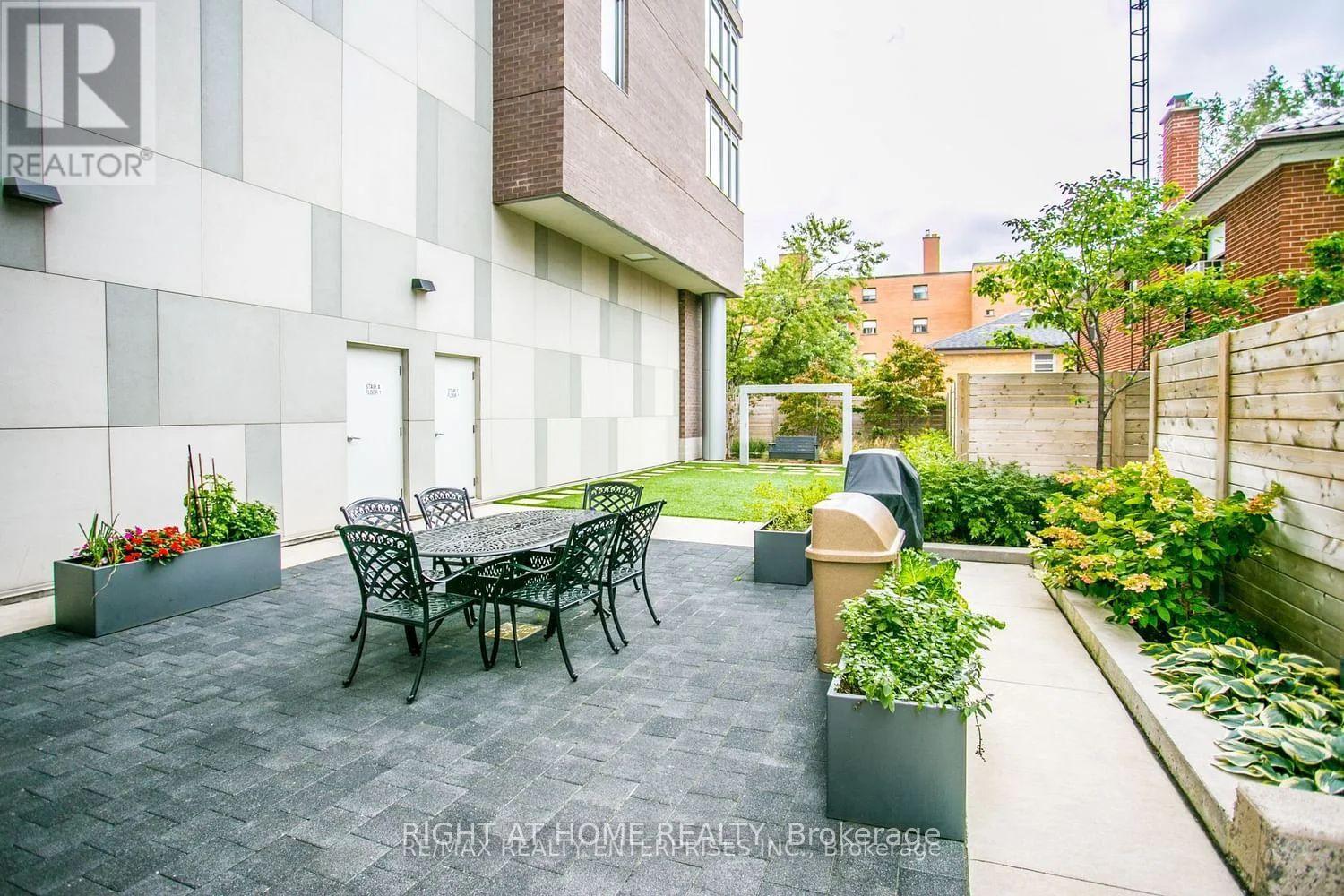 1101 - 8 Ann Street, Mississauga, Ontario  L5G 3E6 - Photo 24 - W13102120