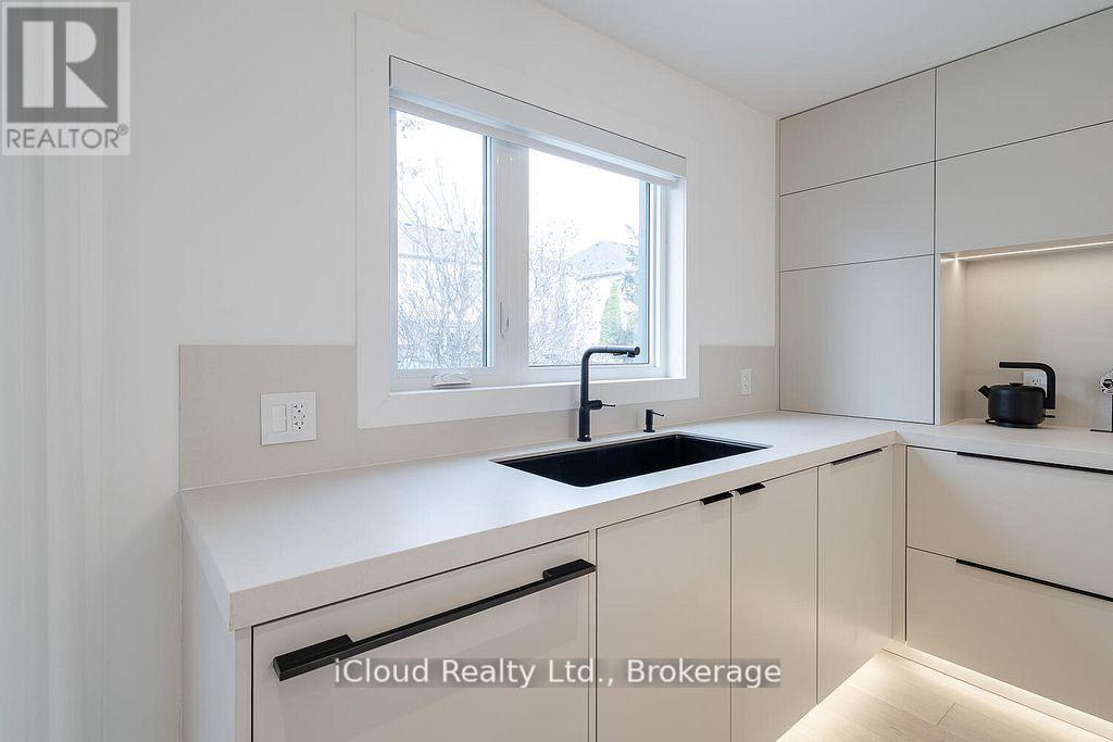5389 Kindos Street, Burlington, Ontario  L7L 7M6 - Photo 13 - W13102156