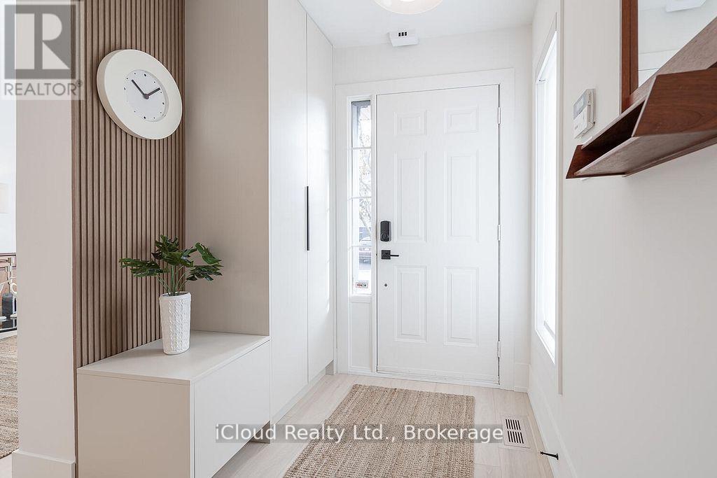 5389 Kindos Street, Burlington, Ontario  L7L 7M6 - Photo 4 - W13102156