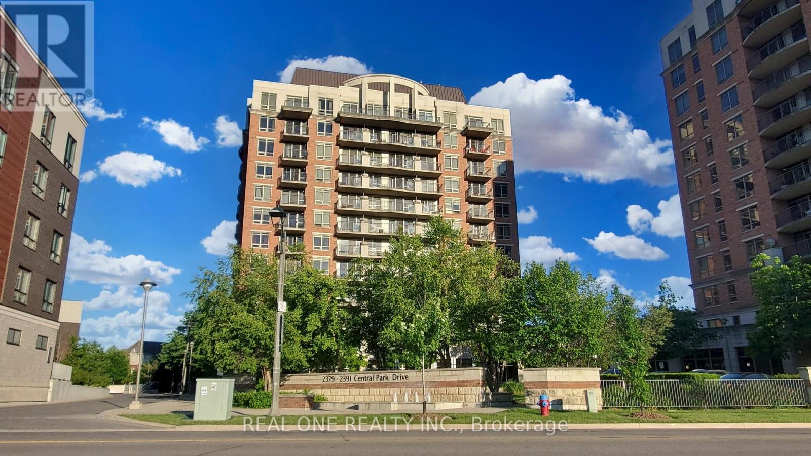1109 - 2391 Central Park Drive, Oakville, Ontario  L6H 0E4 - Photo 1 - W13102188