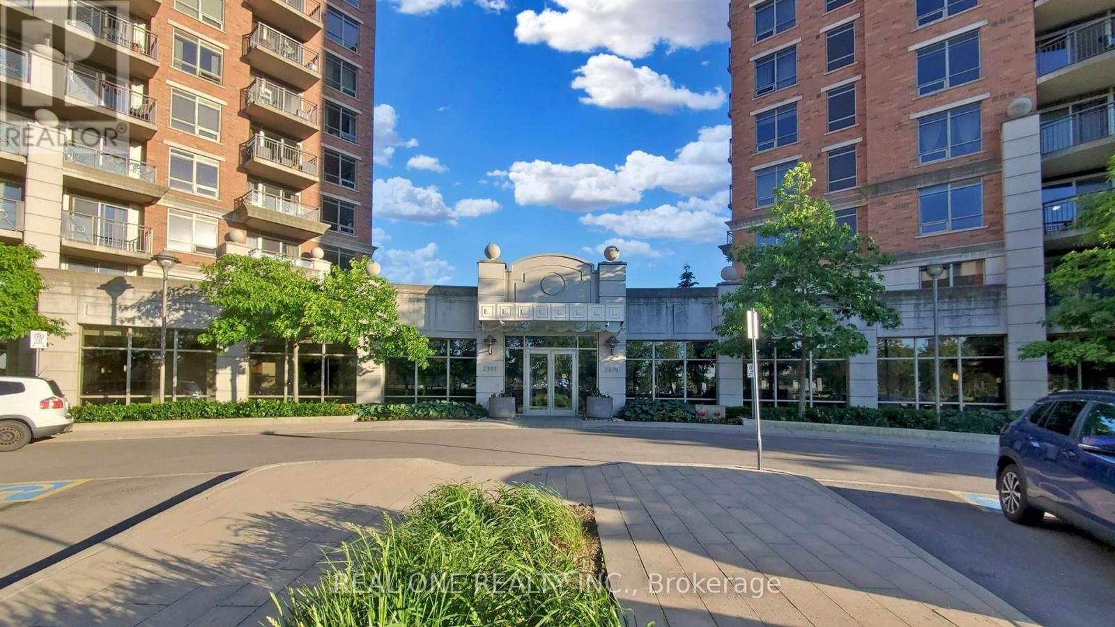 1109 - 2391 Central Park Drive, Oakville, Ontario  L6H 0E4 - Photo 2 - W13102188