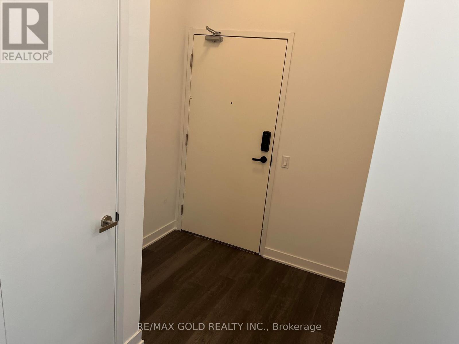 528 - 3900 Confederation Parkway, Mississauga, Ontario  L5B 0M3 - Photo 4 - W13102198