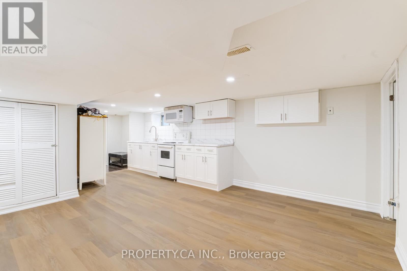 Basement - 242 Emerson Avenue, Toronto, Ontario M6H 3T6 - Photo 20 - W13102204