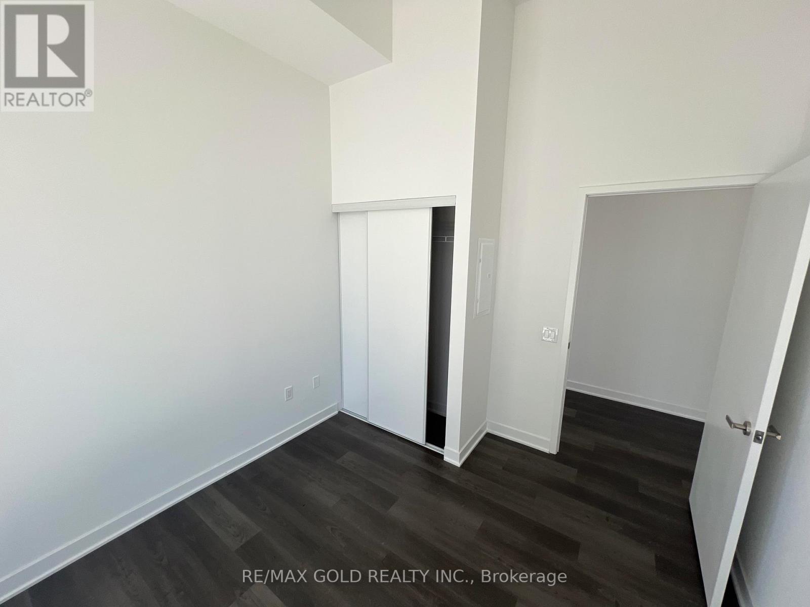 528 - 3900 Confederation Parkway, Mississauga, Ontario  L5B 0M3 - Photo 5 - W13102206