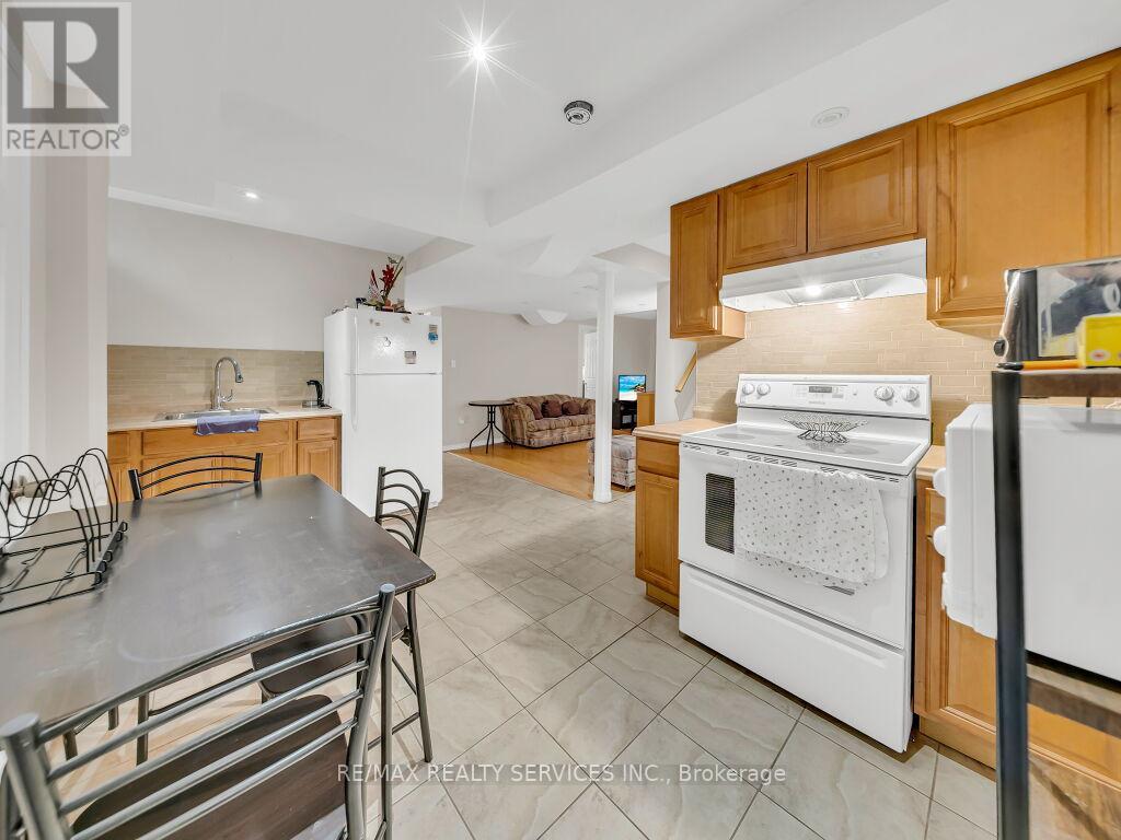 13 Mistycreek Crescent, Brampton, Ontario  L7A 3E8 - Photo 34 - W13102208