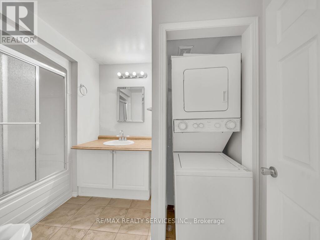 13 Mistycreek Crescent, Brampton, Ontario  L7A 3E8 - Photo 40 - W13102208