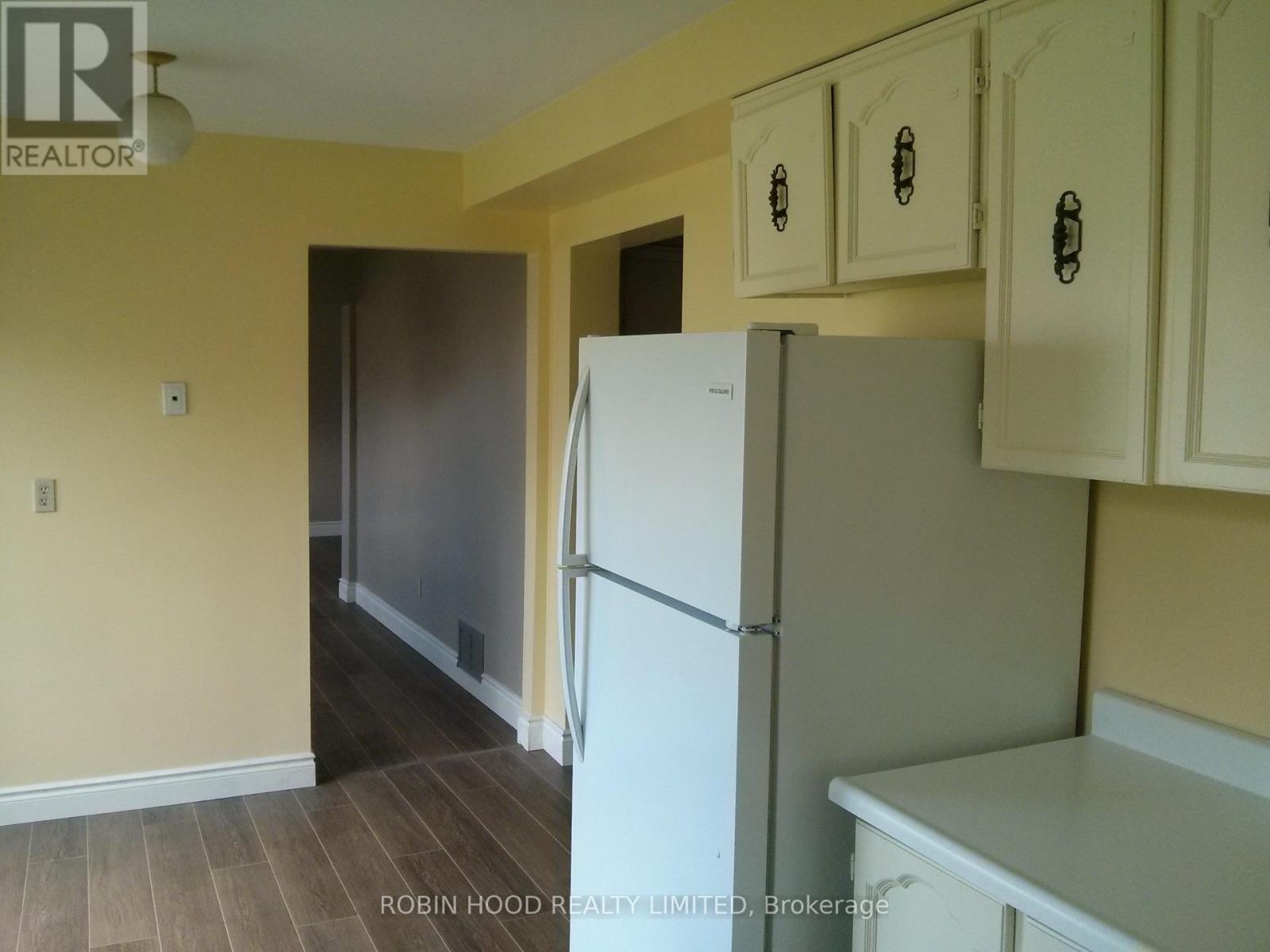 1953 Owlsnest Lane, Mississauga, Ontario  L4W 2J1 - Photo 9 - W13102232