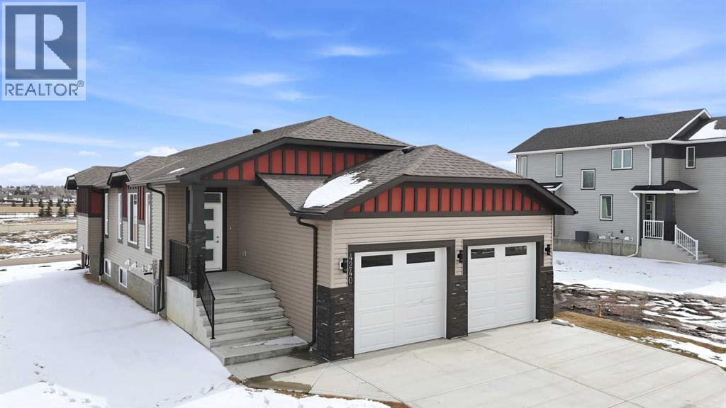 4240 Bauman Way, Innisfail, Alberta  T4G 0P1 - Photo 1 - A2296823
