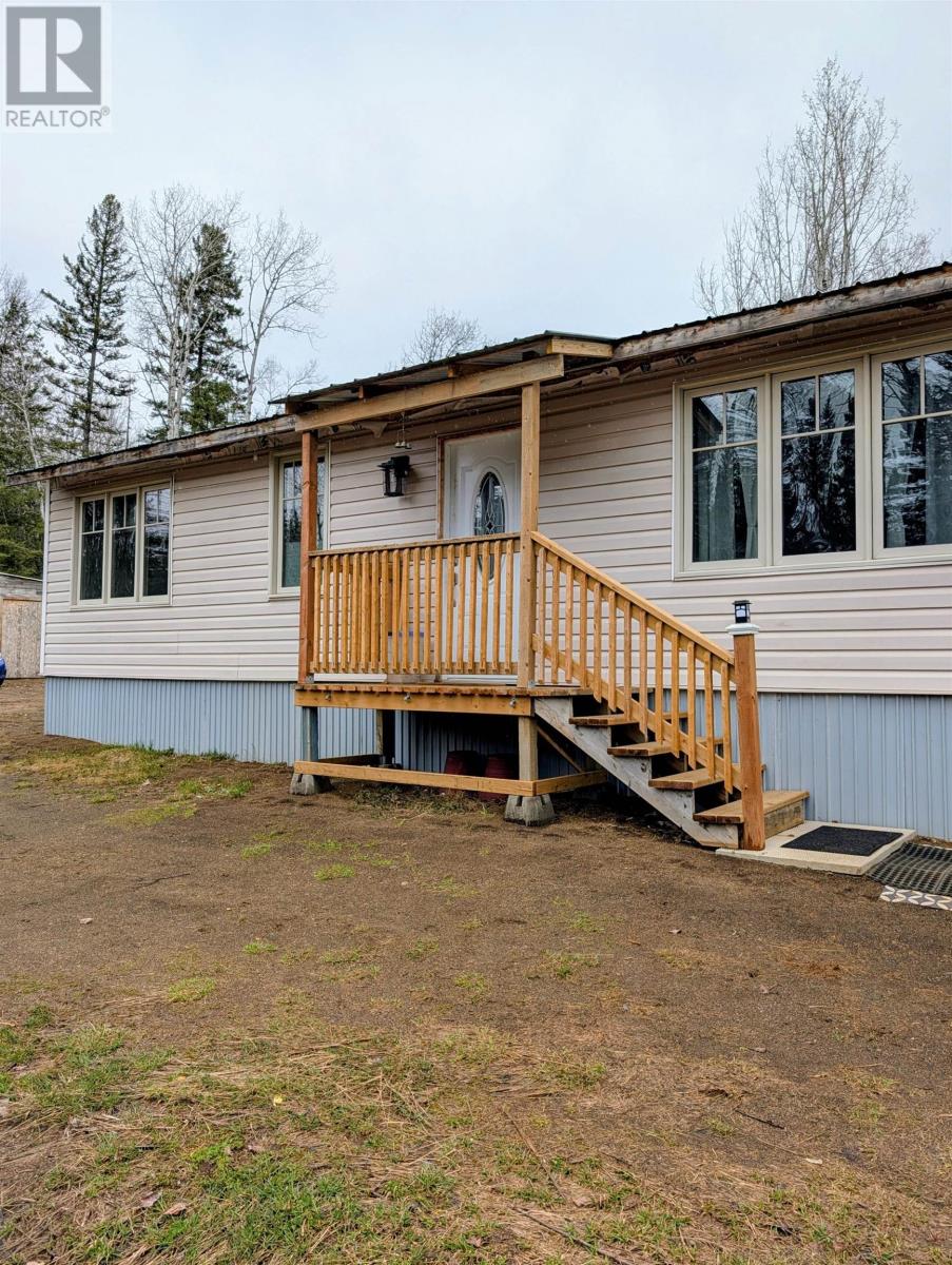 2002 HWY 588, Nolalu, Ontario