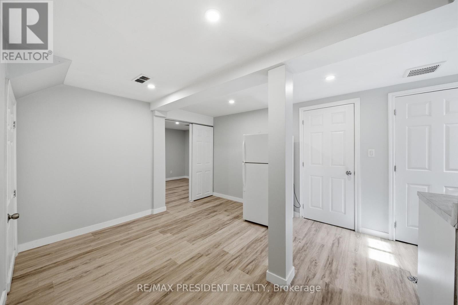 498 B Grey Street, Brantford, Ontario  N3S 7L4 - Photo 18 - X13101864