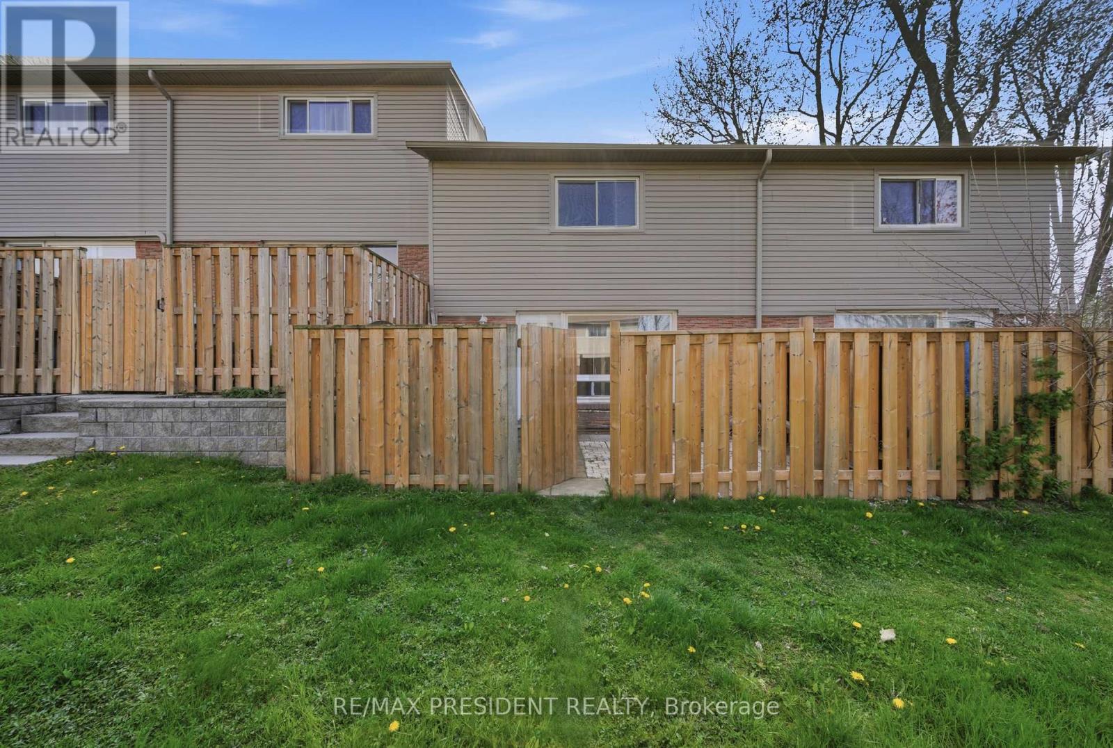 498 B Grey Street, Brantford, Ontario  N3S 7L4 - Photo 27 - X13101864