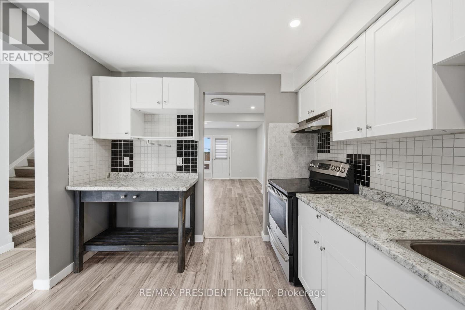 498 B Grey Street, Brantford, Ontario  N3S 7L4 - Photo 8 - X13101864