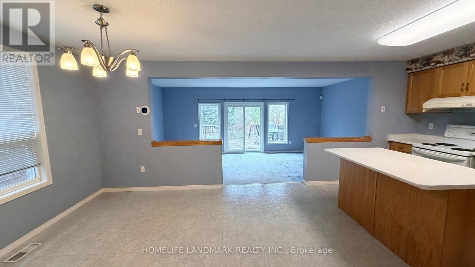257 Pineland Place, Waterloo, Ontario  N2T 2S4 - Photo 3 - X13101996
