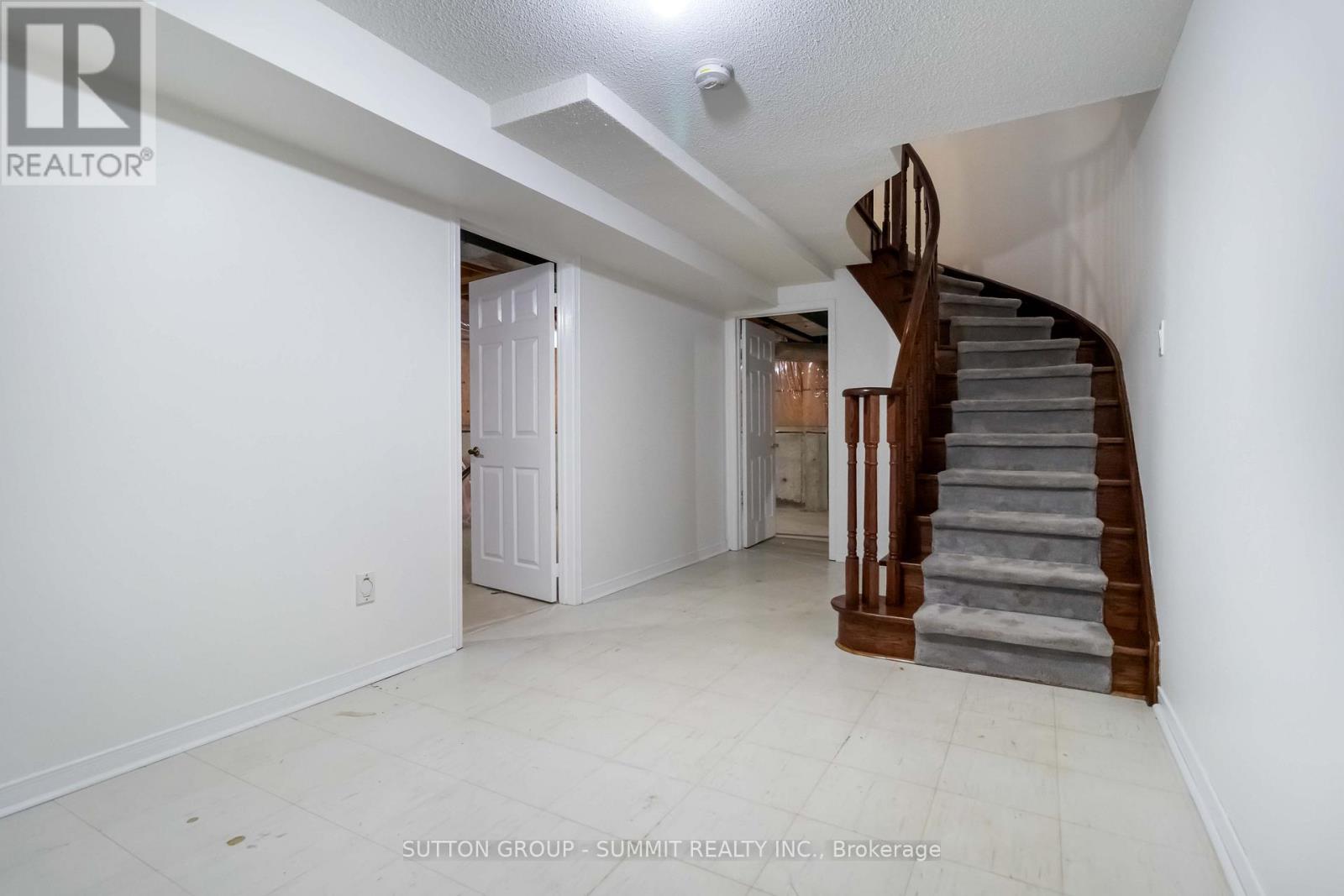 4466 Gladebrook Crescent, Mississauga, Ontario  L5V 1E4 - Photo 20 - W13098974