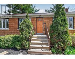 13 CROWNHILL STREET, Ottawa, Ontario