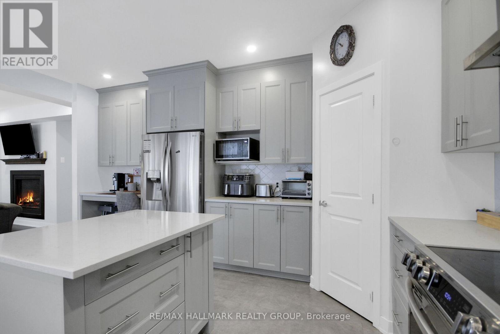 568 Bobolink Ridge, Ottawa, Ontario  K2S 2P4 - Photo 13 - X13101068