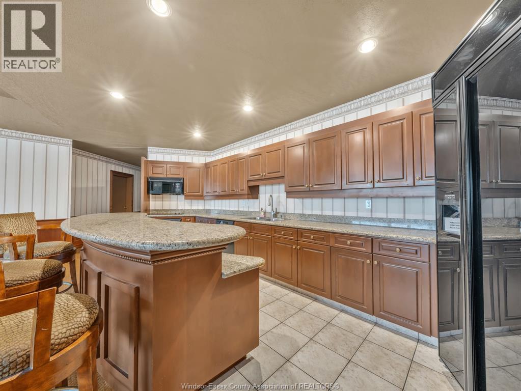 4955 Riverside Drive Unit# 202, Windsor, Ontario  N8Y 5A3 - Photo 38 - 26010515