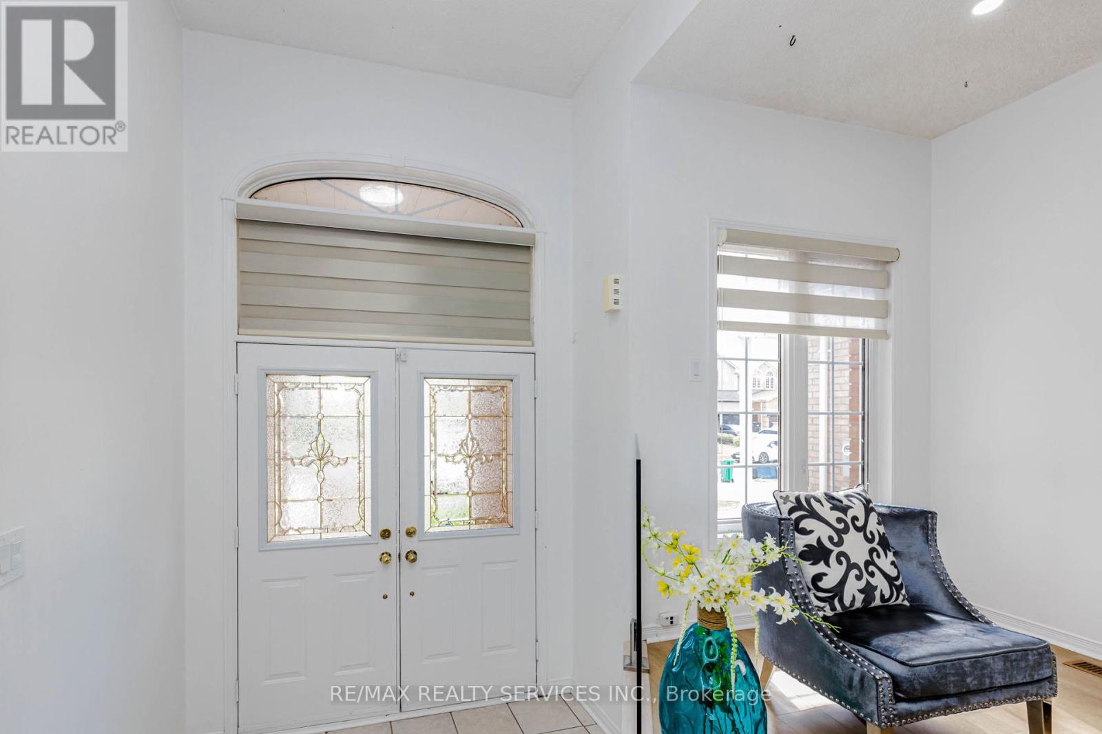 3 Orchid Drive, Brampton, Ontario  L7A 1M4 - Photo 4 - W13085796