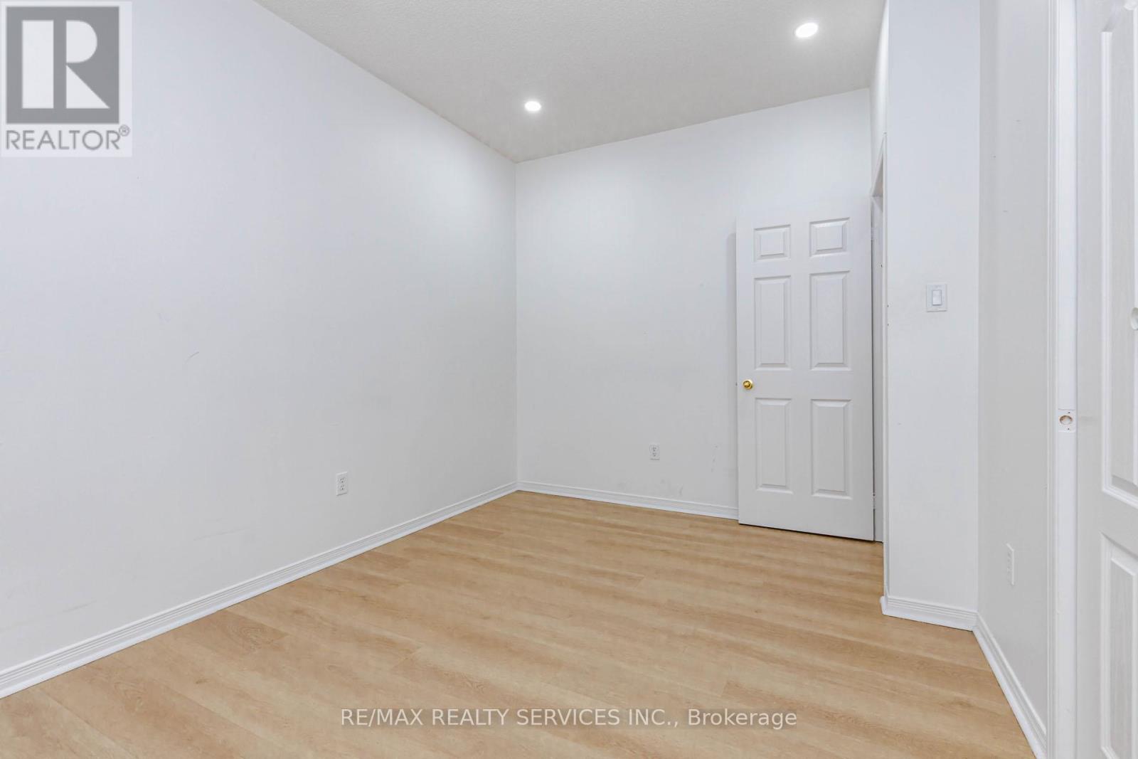 3 Orchid Drive, Brampton, Ontario  L7A 1M4 - Photo 27 - W13085796
