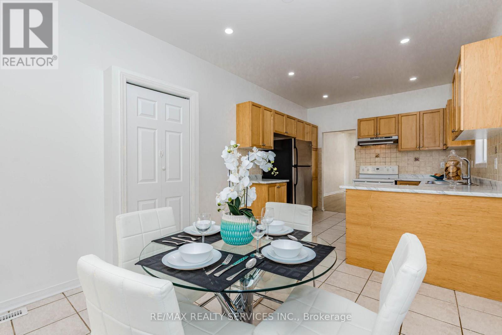 3 Orchid Drive, Brampton, Ontario  L7A 1M4 - Photo 19 - W13085796