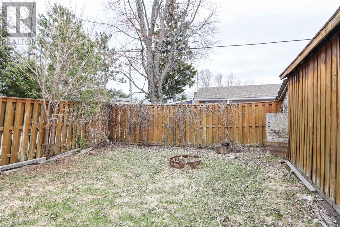 25 Caruso Street, Coniston, Ontario  P0M 1M0 - Photo 37 - 2127553