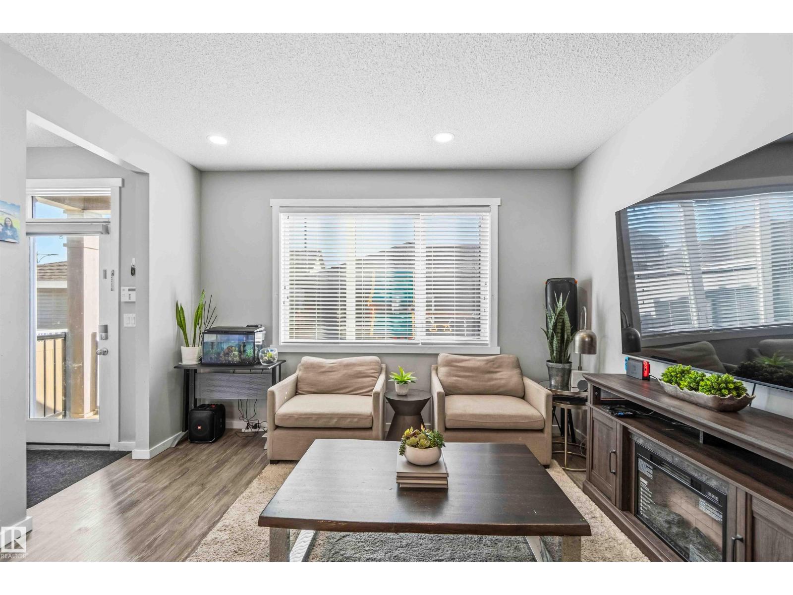 1908 25 St NW, Edmonton, Alberta  T6T 2H7 - Photo 8 - E4472969