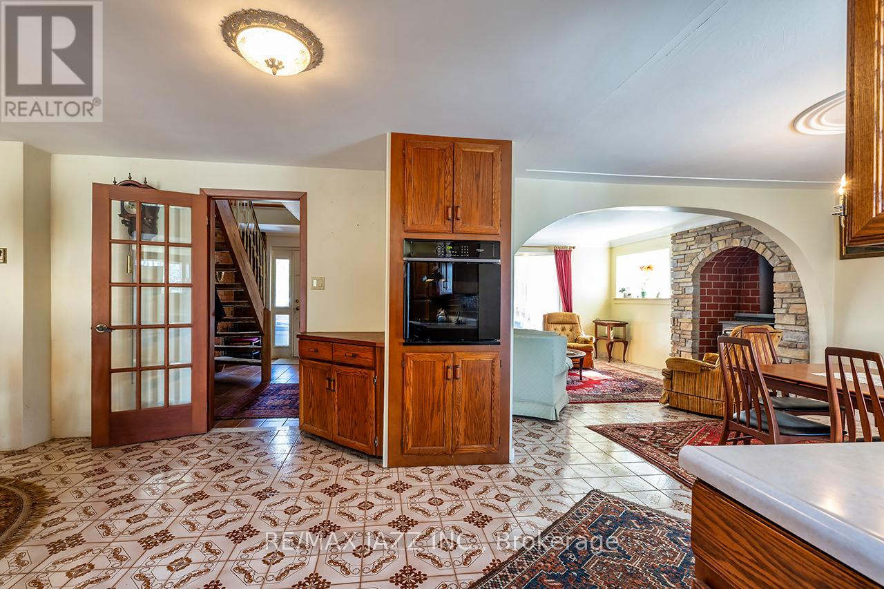1249 Glen Miller Road, Quinte West, Ontario  K0K 2C0 - Photo 13 - X13102364