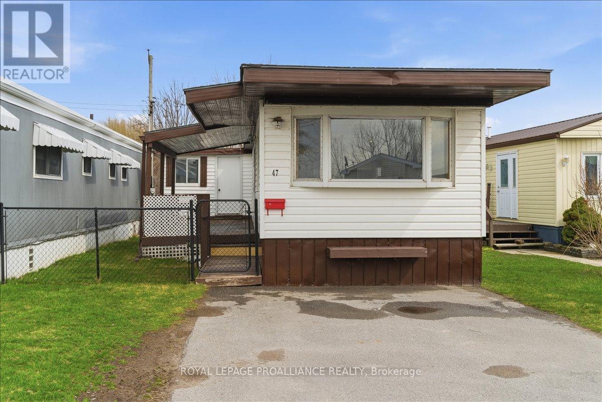 47 - 311 Dundas Street E, Quinte West, Ontario  K8V 3E5 - Photo 1 - X13102402