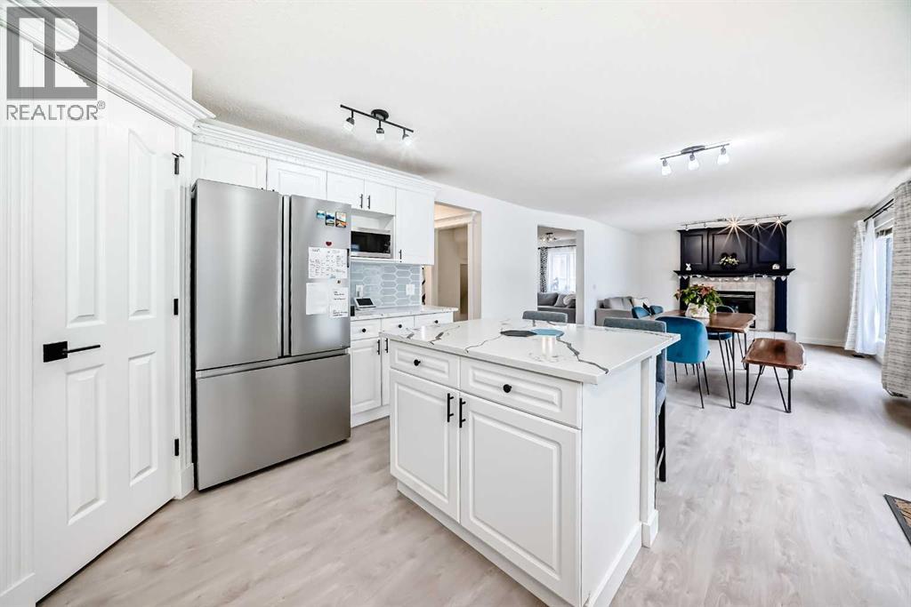 202 Hamptons Gardens Nw, Calgary, Alberta  T3A 5X4 - Photo 7 - A2306043
