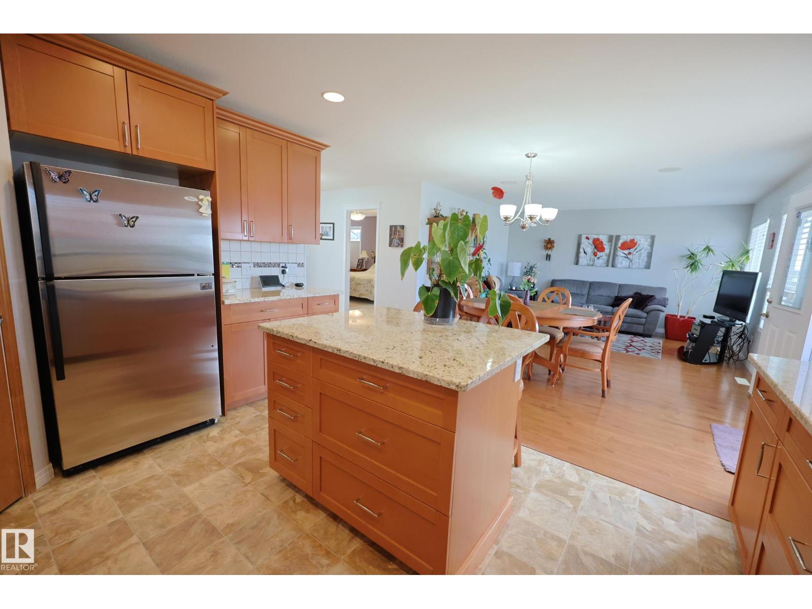 521 Grandin Dr, Morinville, Alberta  T8R 0E3 - Photo 15 - E4486551
