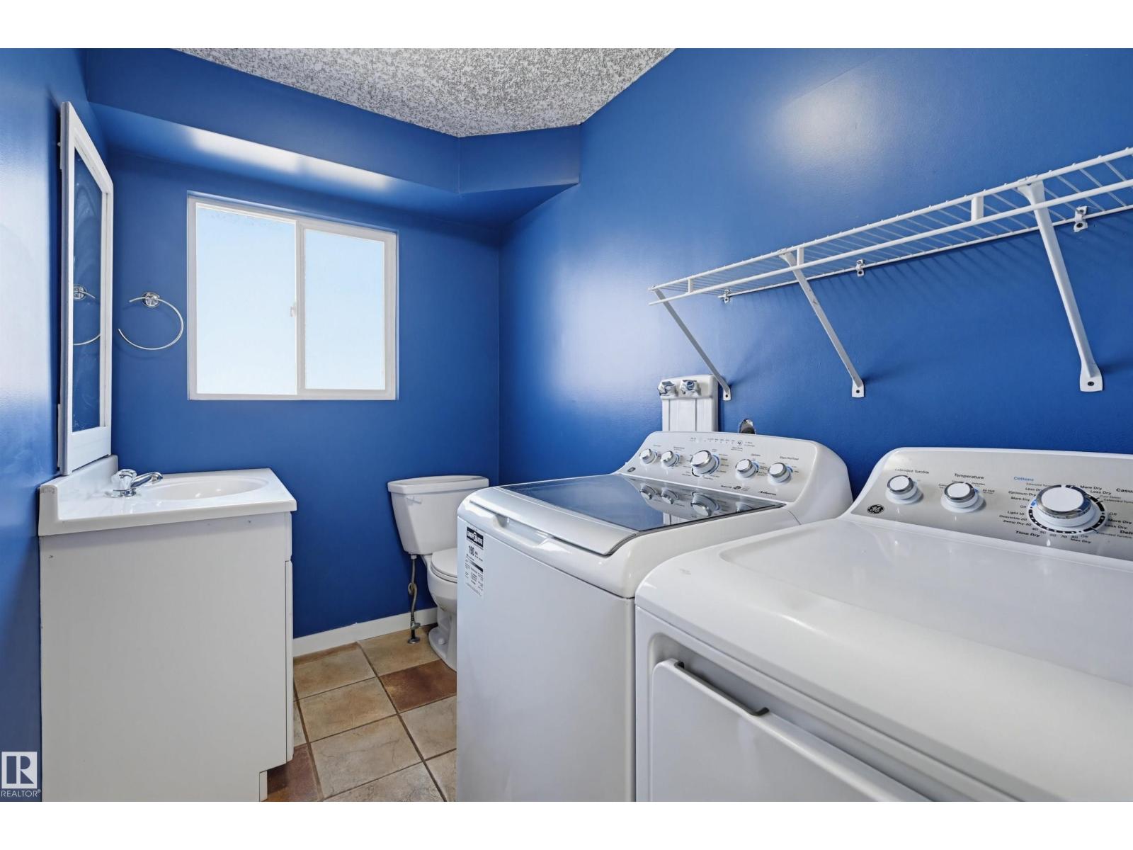 3215 104 St Nw, Edmonton, Alberta  T6J 3N5 - Photo 18 - E4486552