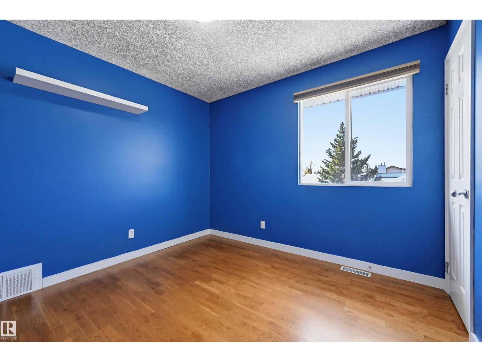 3215 104 St Nw, Edmonton, Alberta  T6J 3N5 - Photo 25 - E4486552