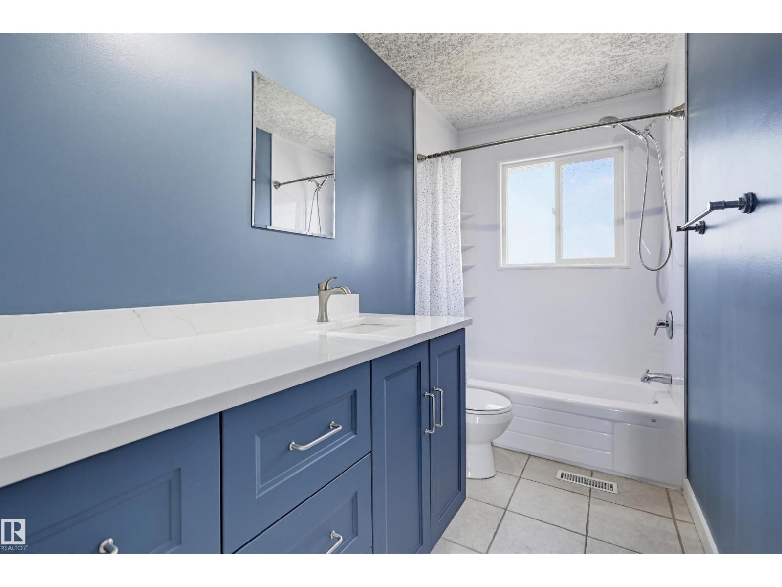 3215 104 St Nw, Edmonton, Alberta  T6J 3N5 - Photo 27 - E4486552
