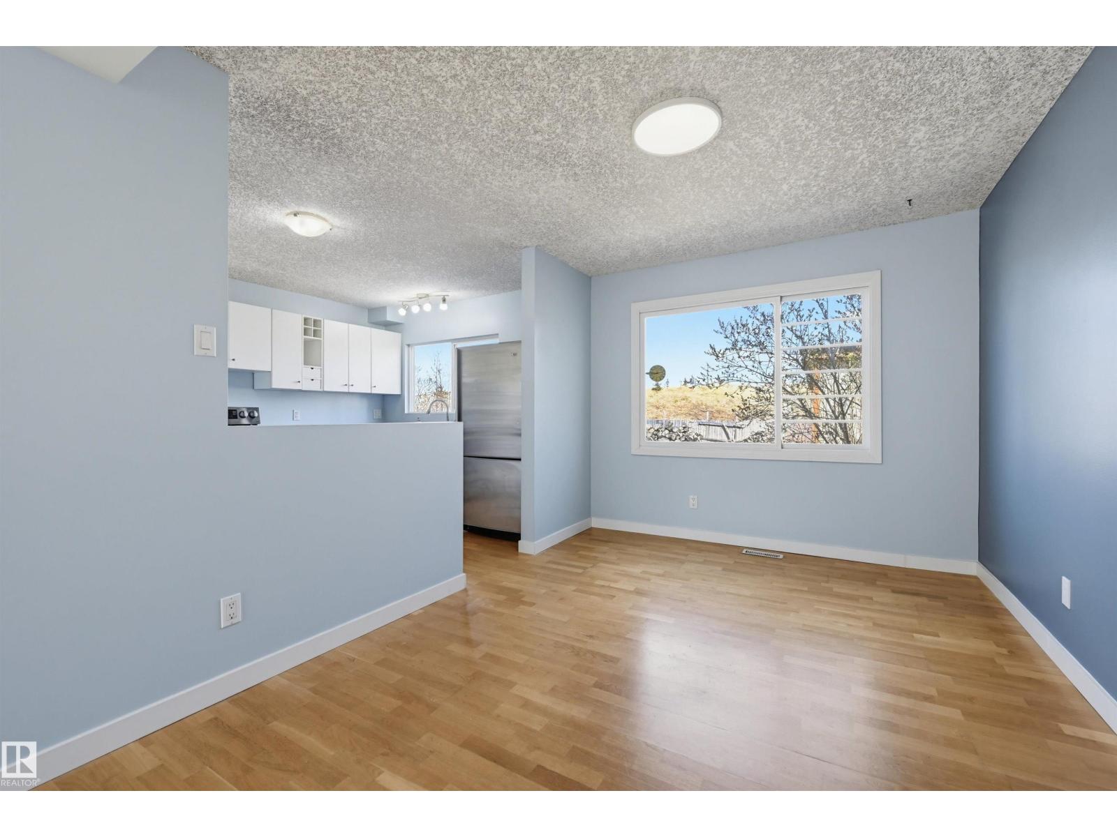 3215 104 St Nw, Edmonton, Alberta  T6J 3N5 - Photo 7 - E4486552