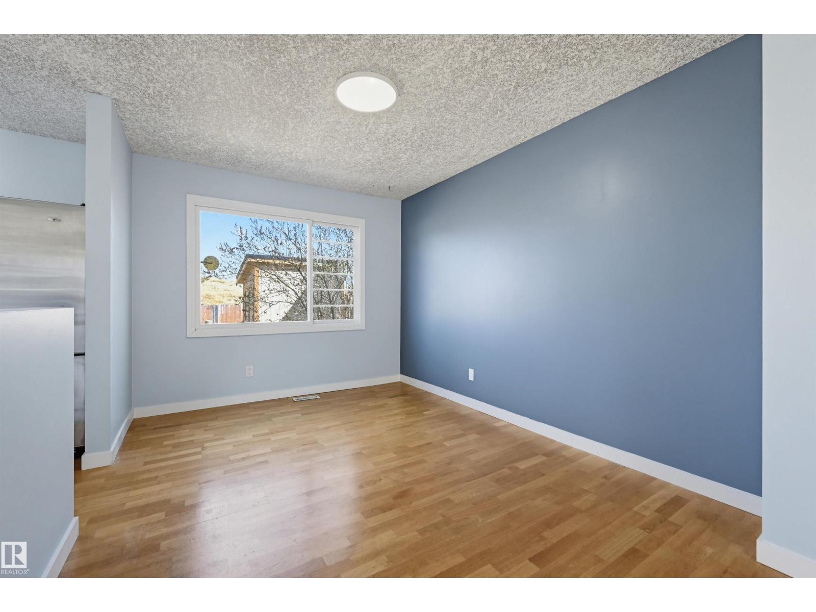 3215 104 St Nw, Edmonton, Alberta  T6J 3N5 - Photo 8 - E4486552