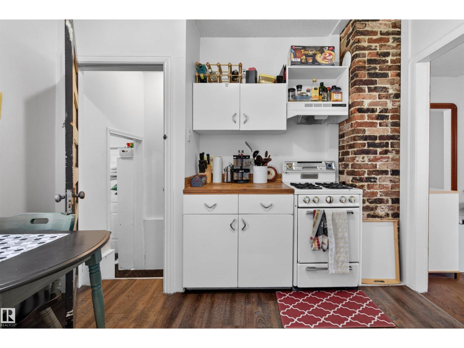 10522 79 Av Nw, Edmonton, Alberta  T6E 1R8 - Photo 11 - E4486553