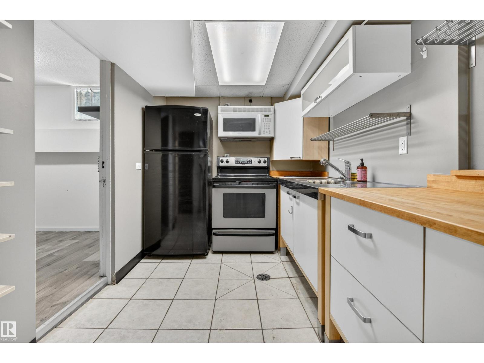 10522 79 Av Nw, Edmonton, Alberta  T6E 1R8 - Photo 22 - E4486553