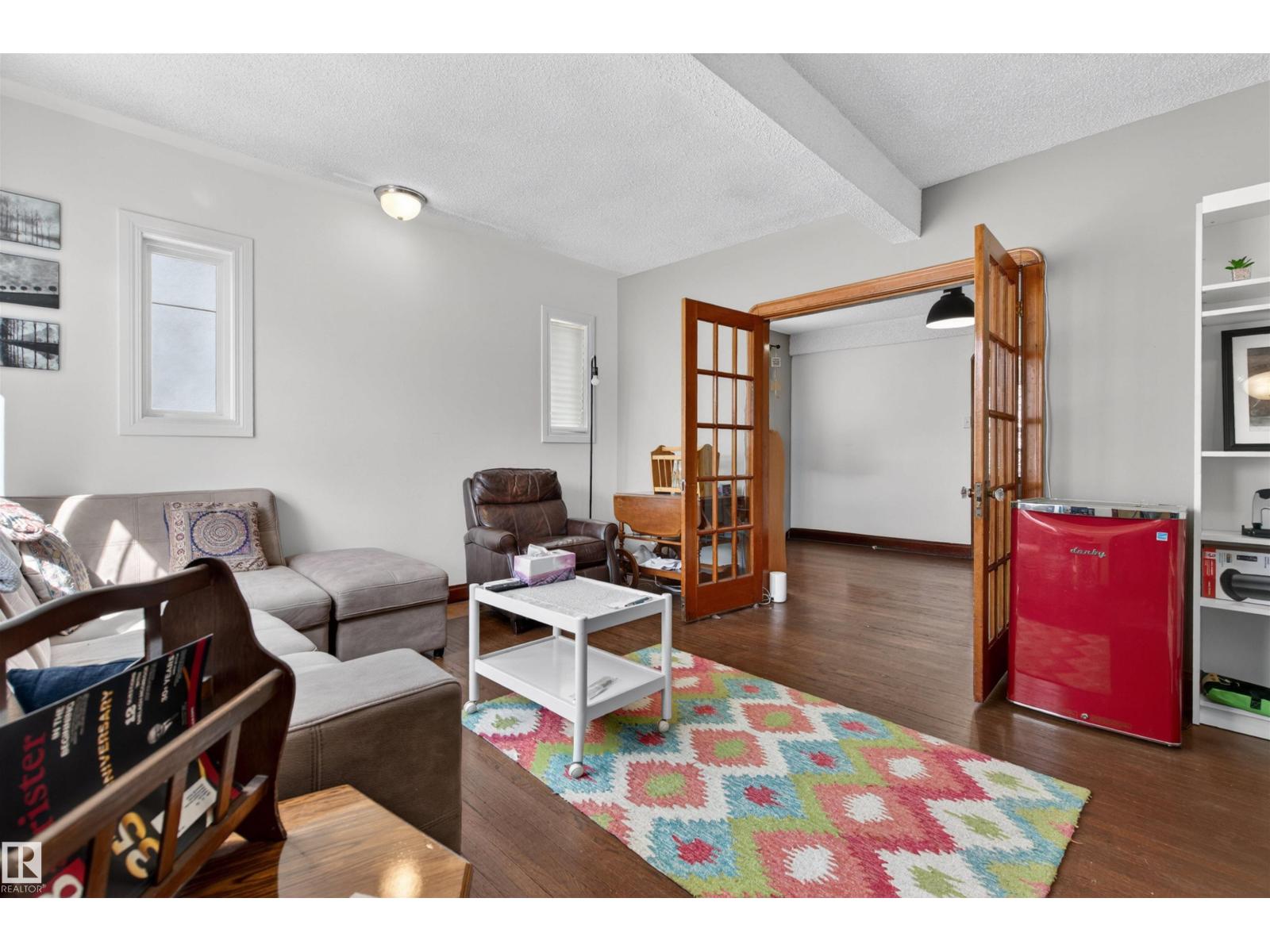 10522 79 Av Nw, Edmonton, Alberta  T6E 1R8 - Photo 4 - E4486553