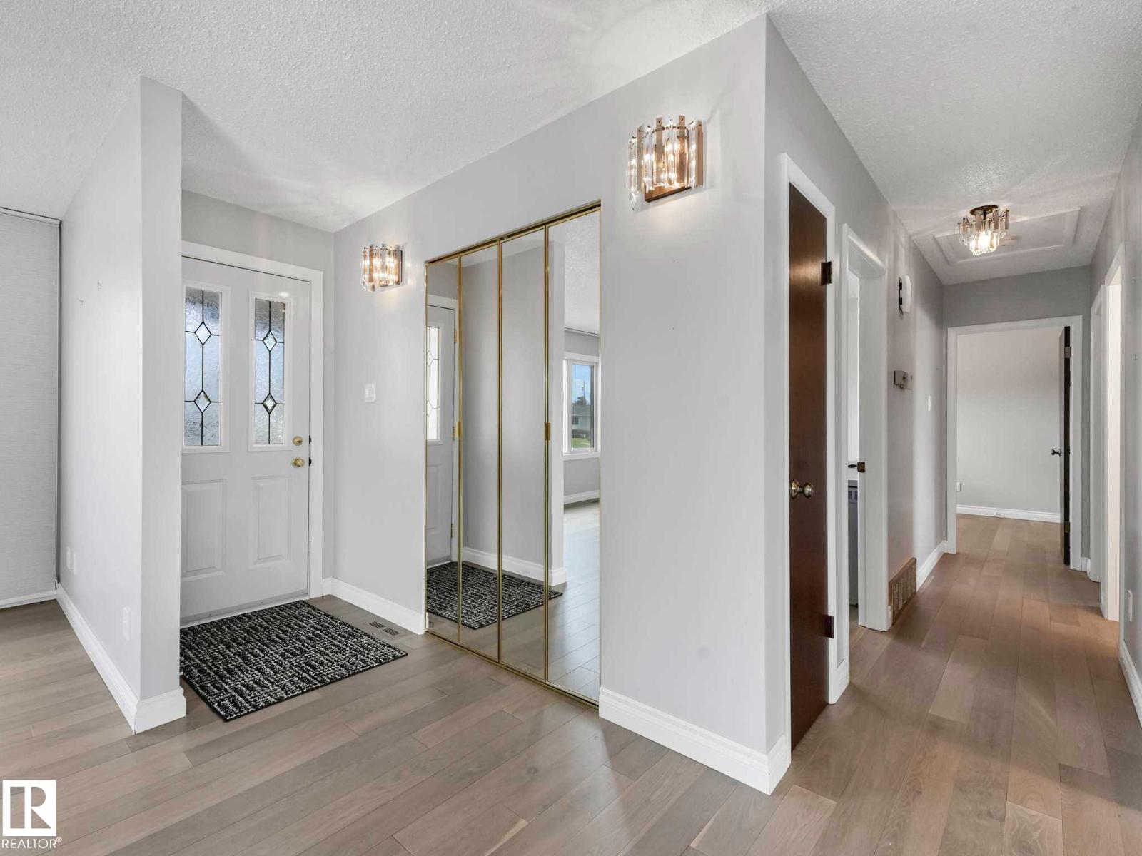 6303 92b Av Nw, Edmonton, Alberta  T6B 0V8 - Photo 4 - E4486554