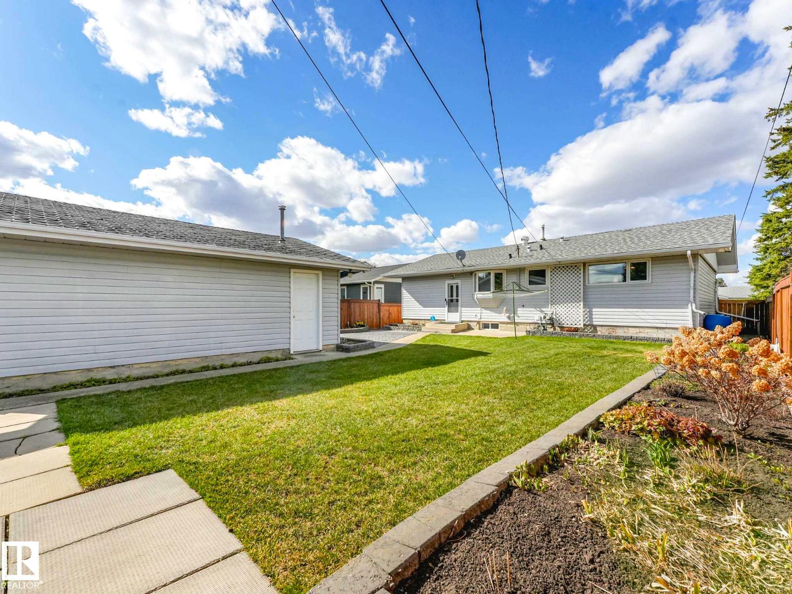 6303 92b Av Nw, Edmonton, Alberta  T6B 0V8 - Photo 42 - E4486554