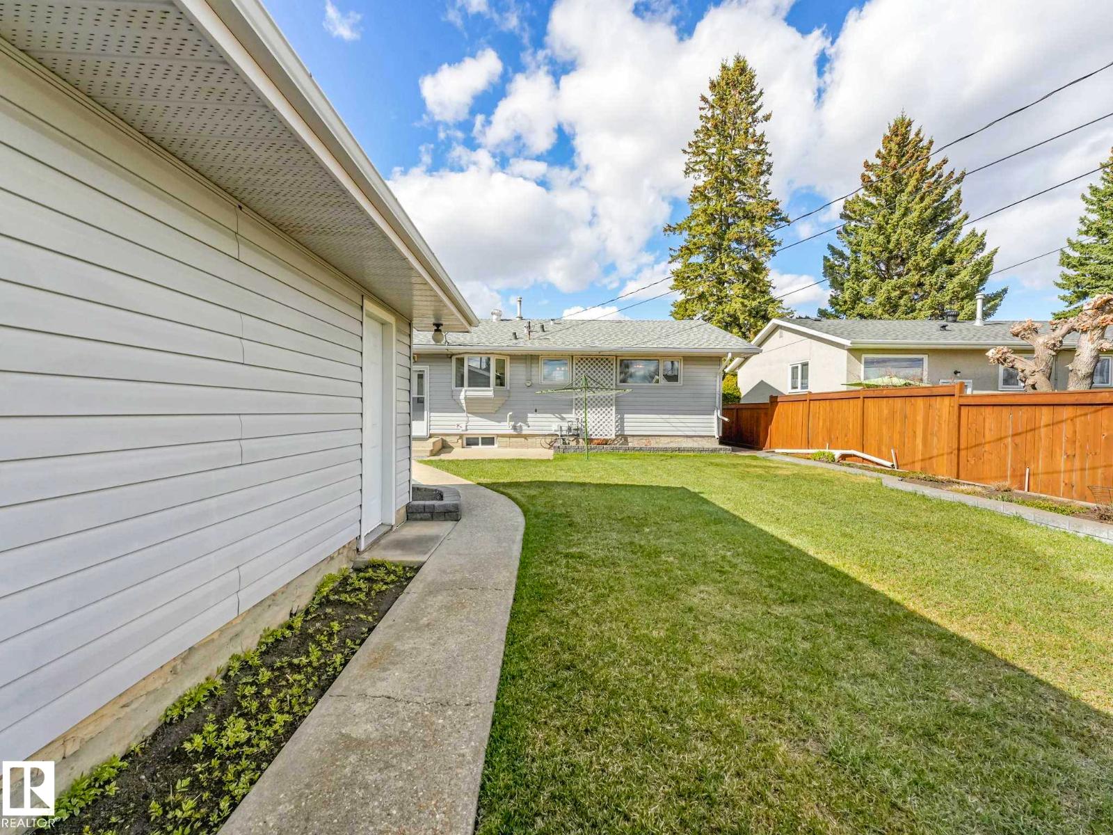 6303 92b Av Nw, Edmonton, Alberta  T6B 0V8 - Photo 47 - E4486554