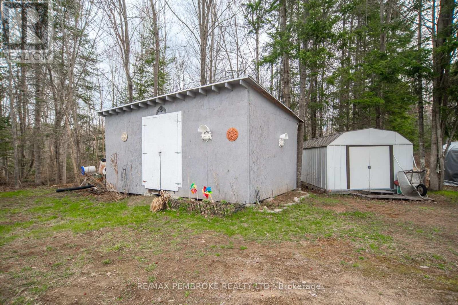 1692 Black Bay Road, Petawawa, Ontario  K8H 2W8 - Photo 32 - X13102318