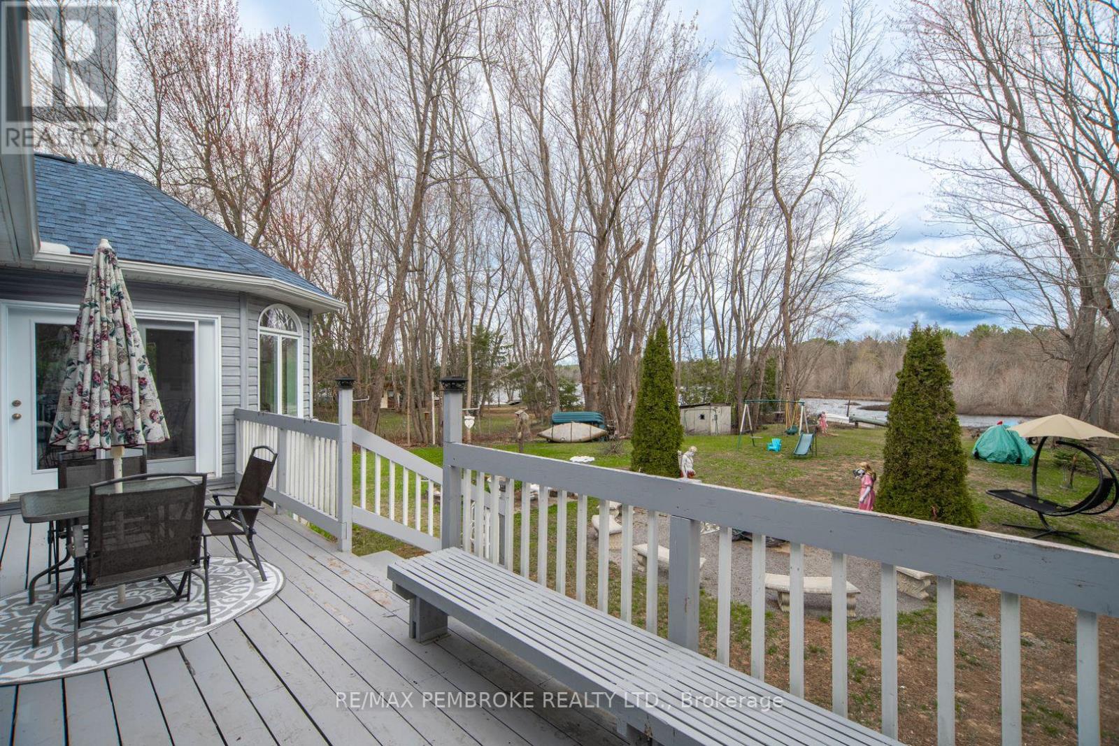 1692 Black Bay Road, Petawawa, Ontario  K8H 2W8 - Photo 34 - X13102318