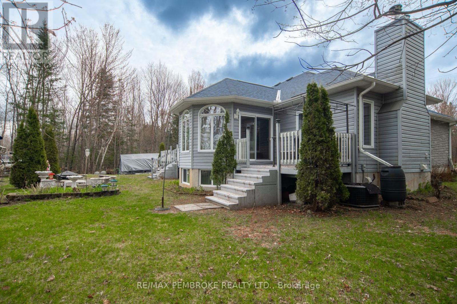 1692 Black Bay Road, Petawawa, Ontario  K8H 2W8 - Photo 39 - X13102318