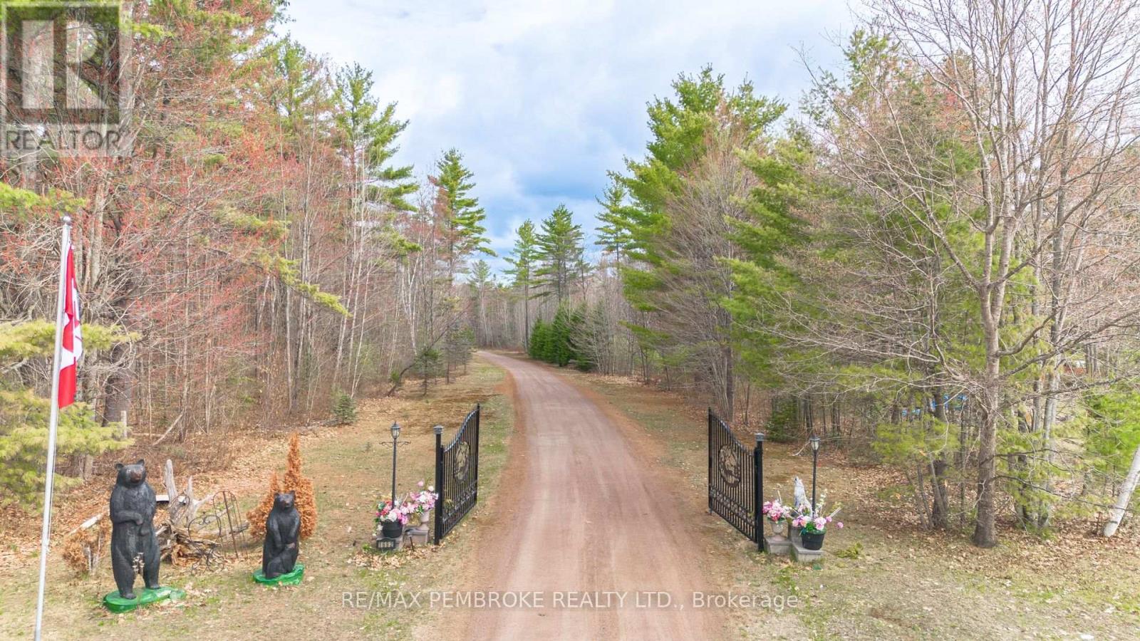 1692 Black Bay Road, Petawawa, Ontario  K8H 2W8 - Photo 41 - X13102318