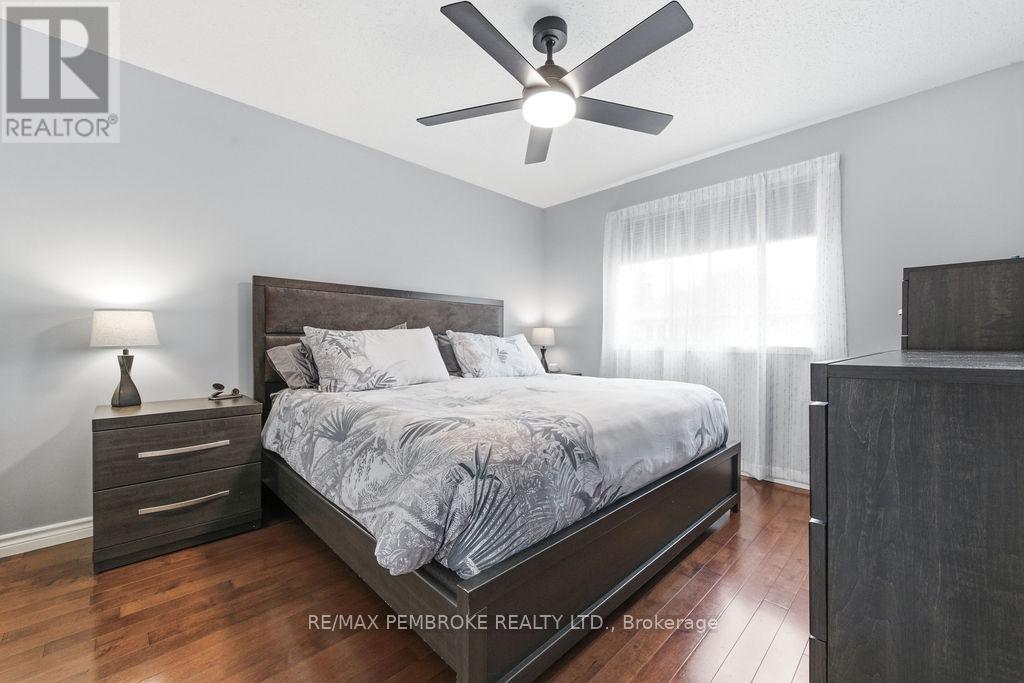 61 Woodland Crescent, Petawawa, Ontario  K8H 3L9 - Photo 15 - X13102448