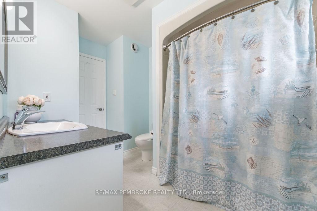 61 Woodland Crescent, Petawawa, Ontario  K8H 3L9 - Photo 17 - X13102448