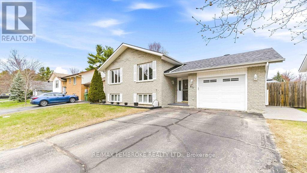 61 Woodland Crescent, Petawawa, Ontario  K8H 3L9 - Photo 2 - X13102448